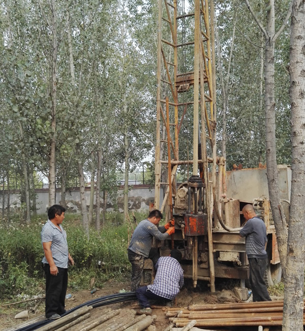 廊坊地源熱泵施工過(guò)程-鉆機打孔